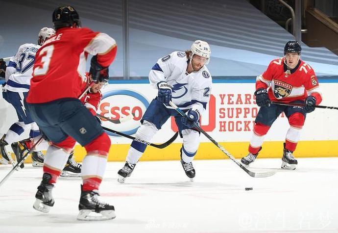 佛罗里达美洲豹5-4击败埃德蒙顿油人,总决赛第二场精彩集锦 佛罗里达美洲豹5-4击败埃德蒙顿油人,总决赛第二场精彩集锦